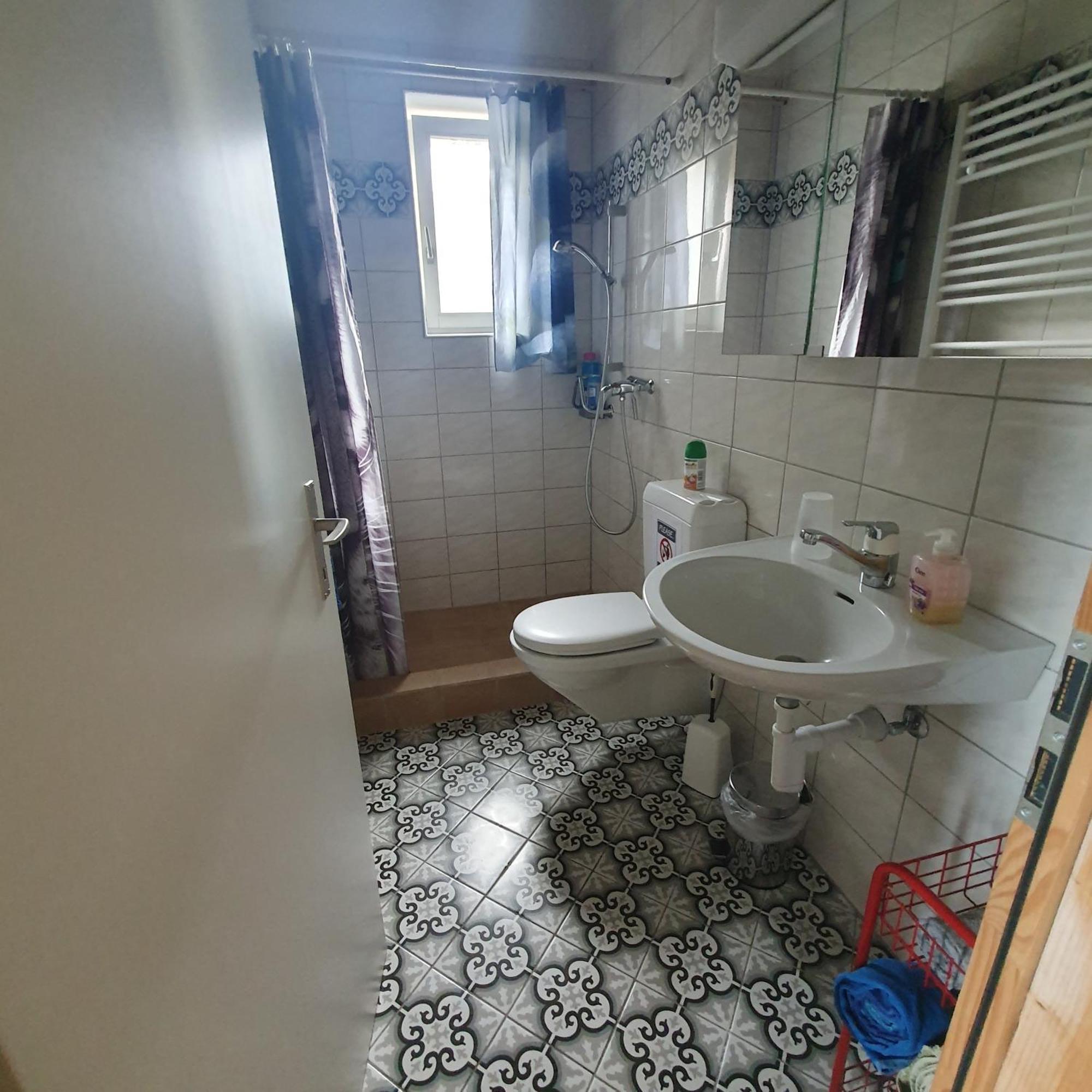 Zentral Gelegene Wohnung Mit Grossem Garten Interlaken Exterior photo